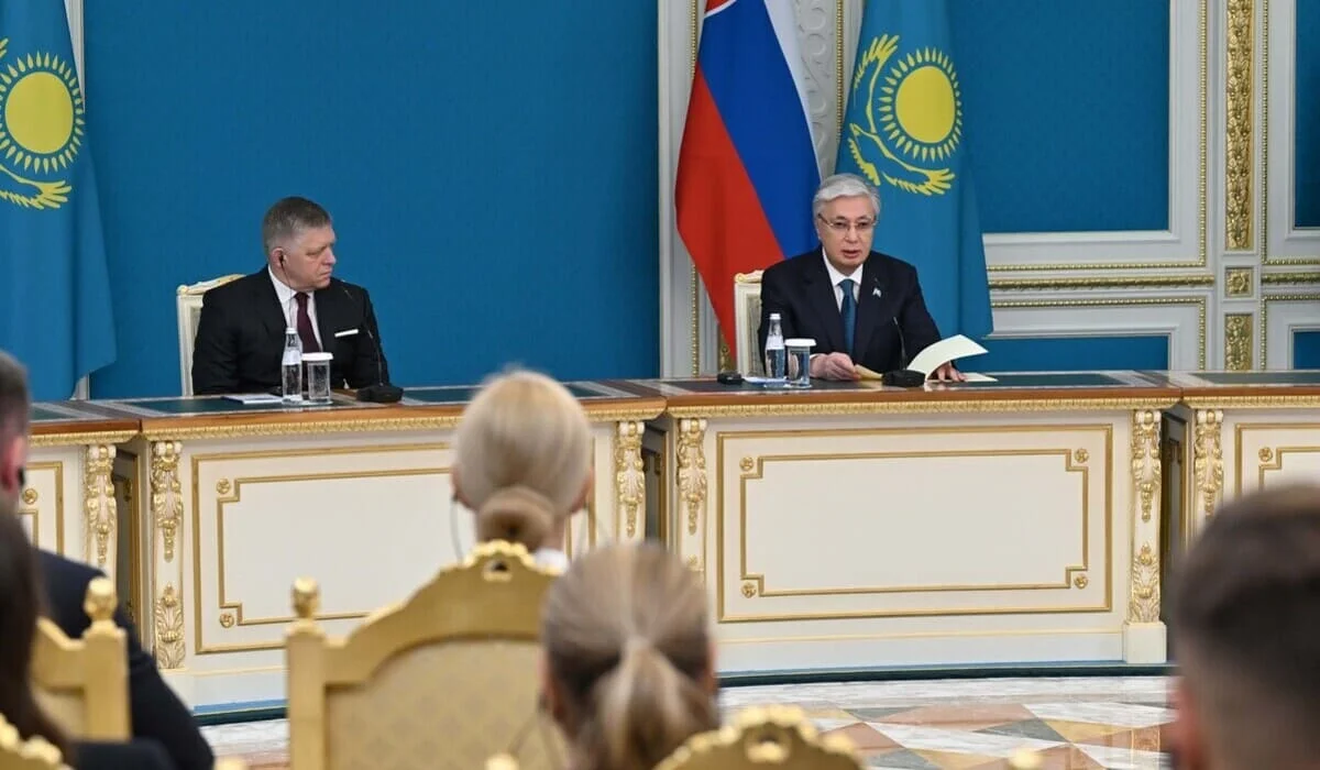 Токаев: Казахстан готов экспортировать в Словакию нефть, газ, уран, продукты