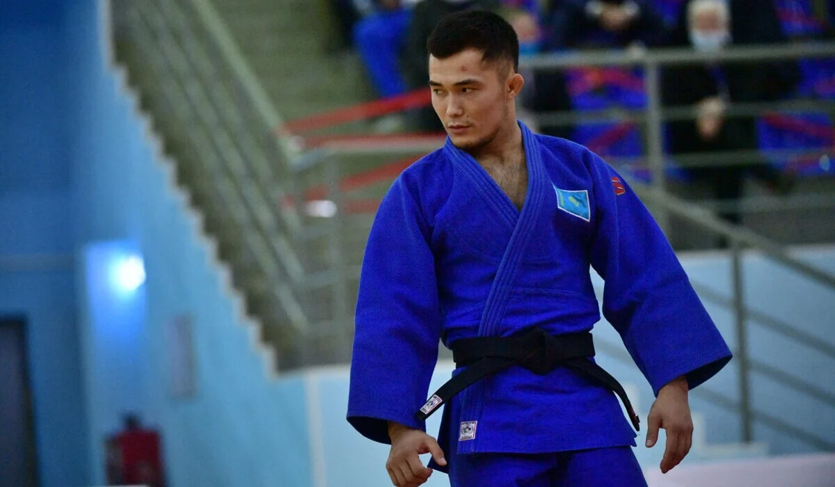 Казахстанский дзюдоист с победы стартовал на чемпионате мира