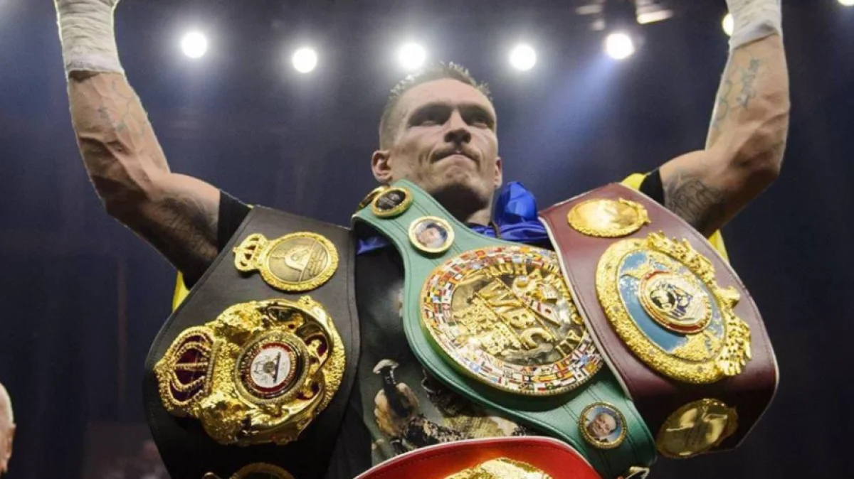 Усик победил Дюбуа нокаутом и стал абсолютным чемпионом мира по боксу