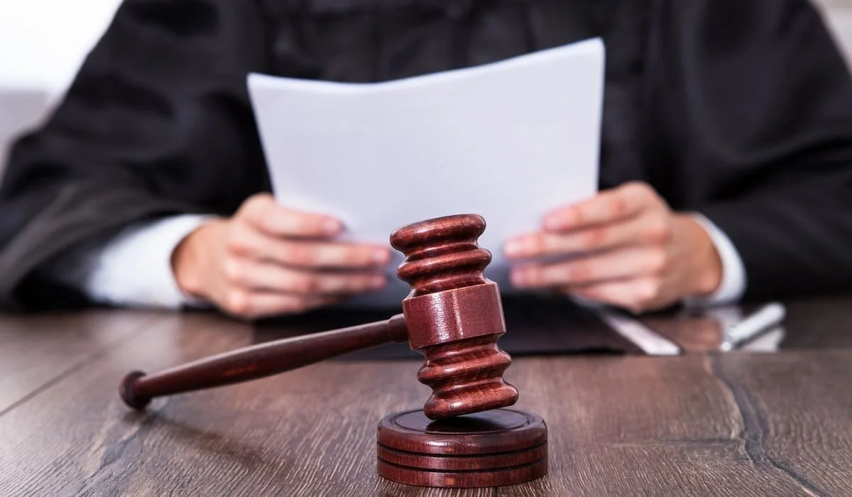 Судоисполнитель из Костаная присвоил 56 млн тенге и попал под амнистию