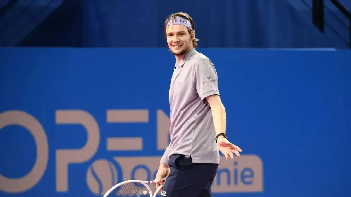 Лучший теннисист Казахстана вышел в полуфинал турнира ATP-250 в Австрии