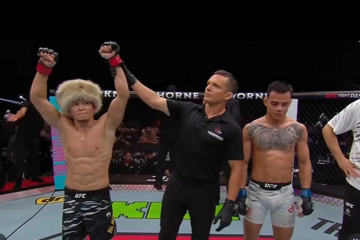 Казахстанец Асу Алмабаев одержал пятую победу в UFC