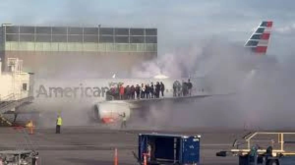 Самолет с пассажирами на борту загорелся в аэропорту Денвера в США
