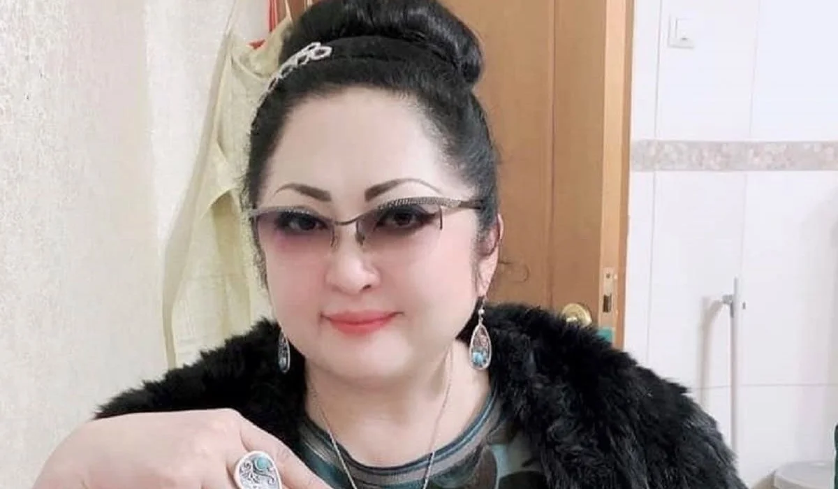 Макпал Жунусова показала личные вещи Заманбека Нуркадилова (ВИДЕО)