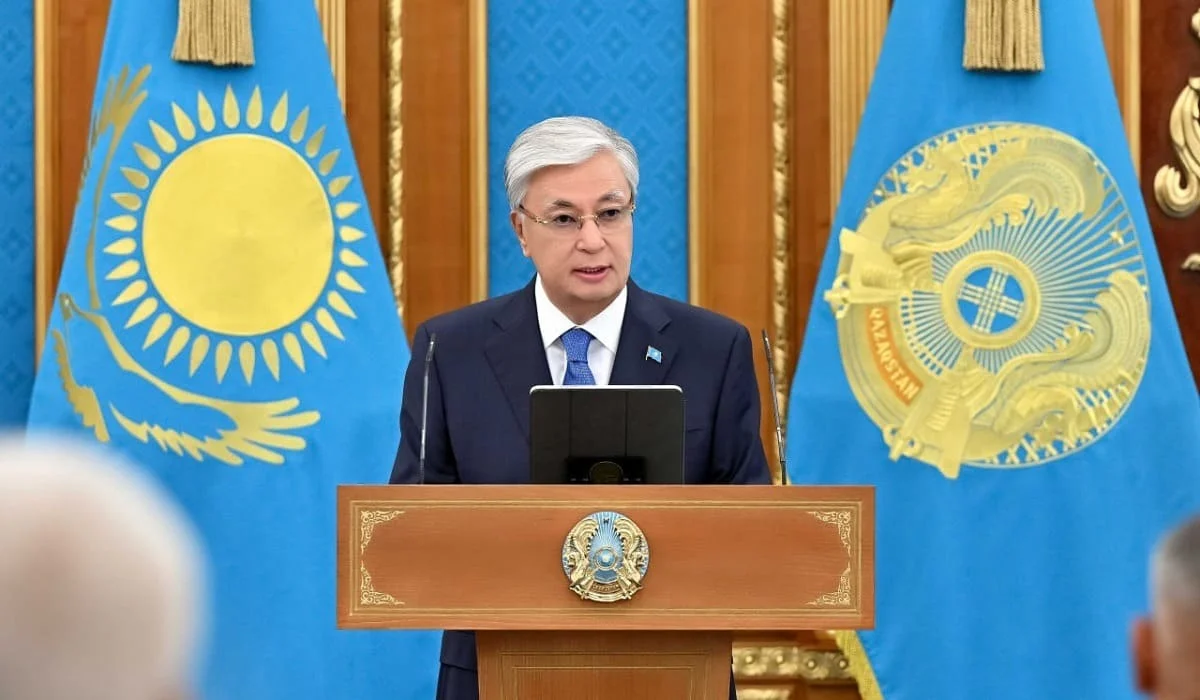Токаев назвал транспортную систему движущей силой экономики Казахстана