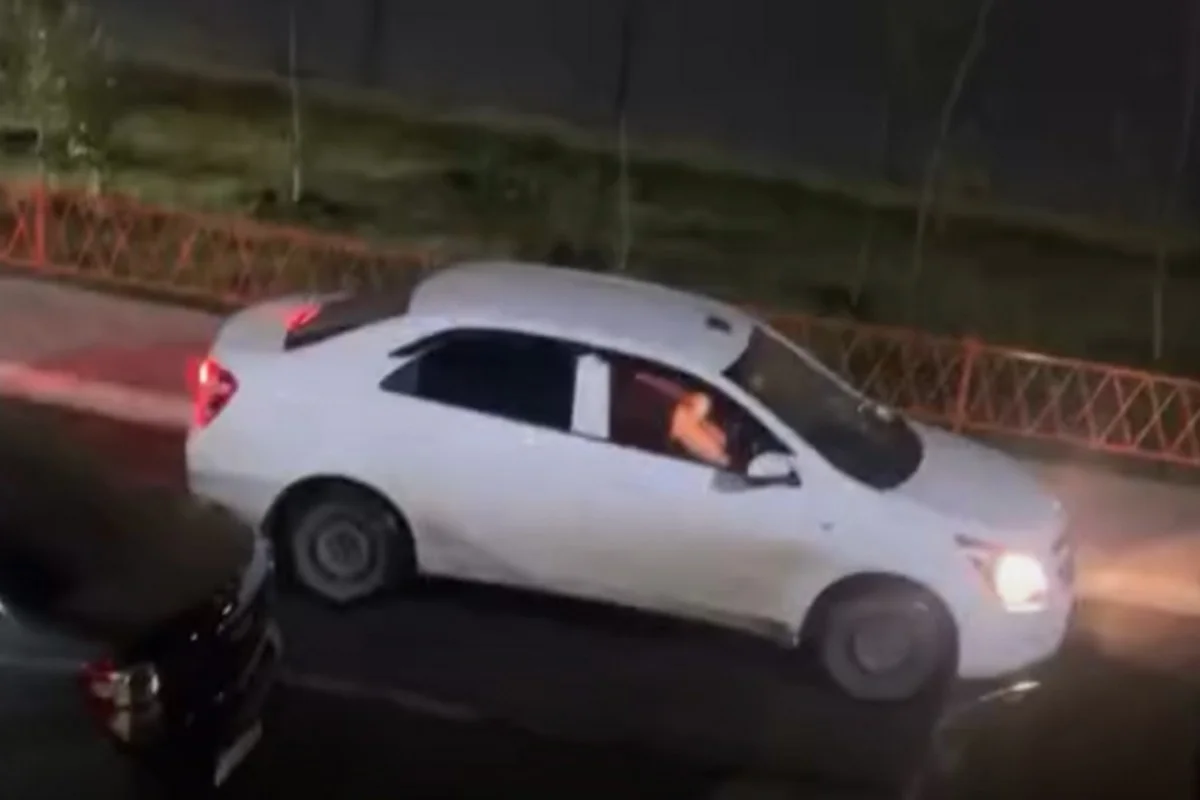 Еще один таксист попался за мастурбацией в авто в Астане