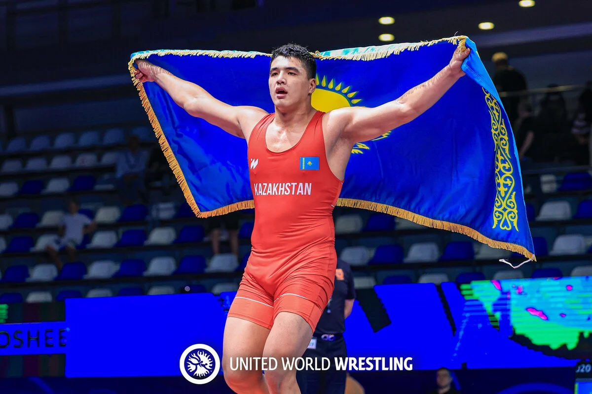 Пять медалей принесли Казахстану вольники на чемпионате мира U20