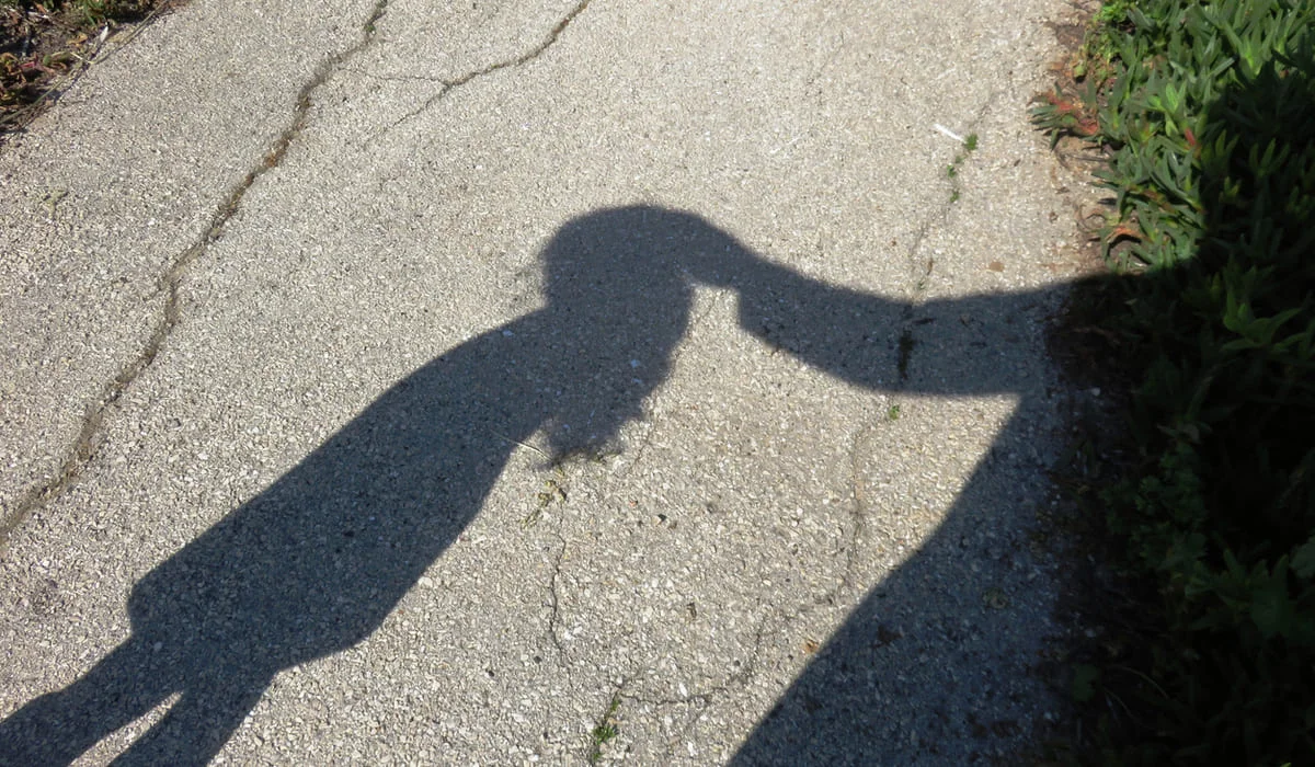 Ранее судимый мужчина изнасиловал 6-летнюю дочь своей знакомой в ЗКО