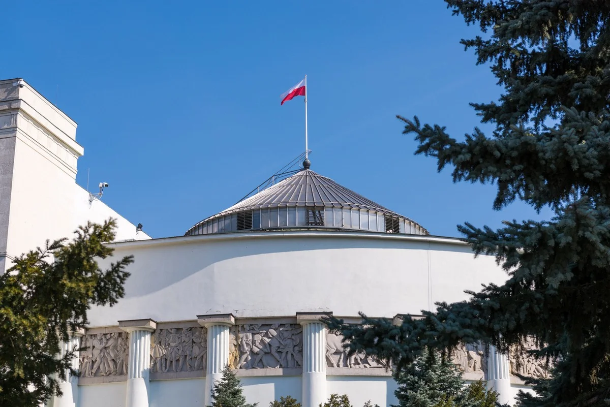 Президент Польши наложил вето на закон о помощи украинским беженцам