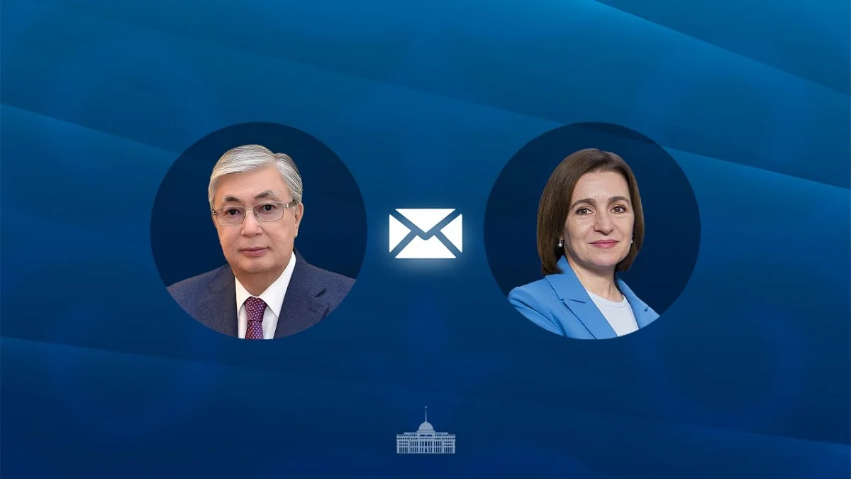 Токаев поздравил президента Молдовы с Днем независимости