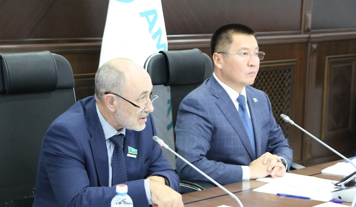 Формализм и отговорки не пройдут: «AMANAT» усиляет партийный контроль