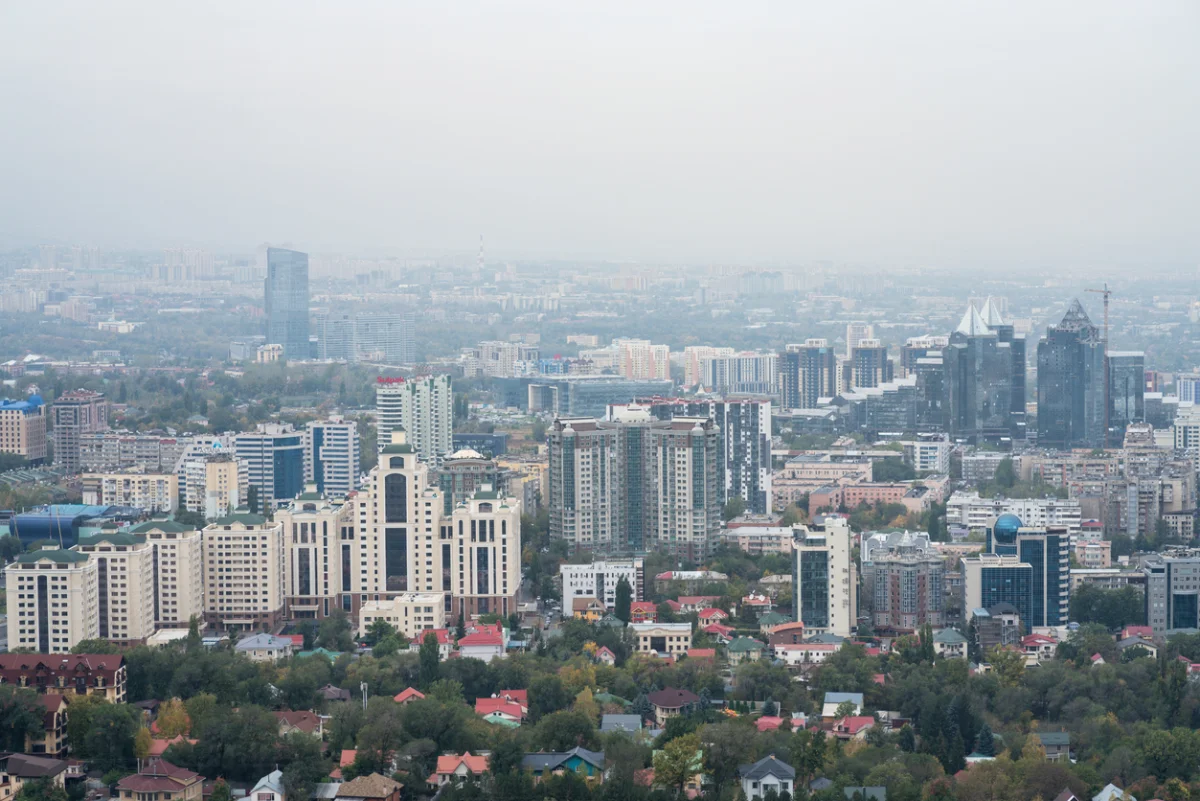 Неблагоприятные метеоусловия ожидаются в трех городах Казахстана