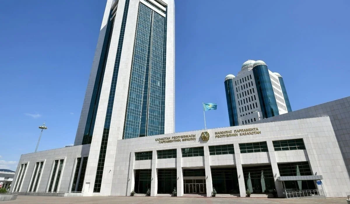 Депутаты Парламента вернулись с каникул