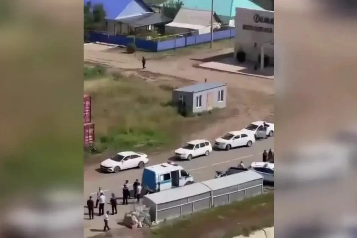 Выбросившую тело младенца в мусорный бак женщину продолжает искать полиция ЗКО
