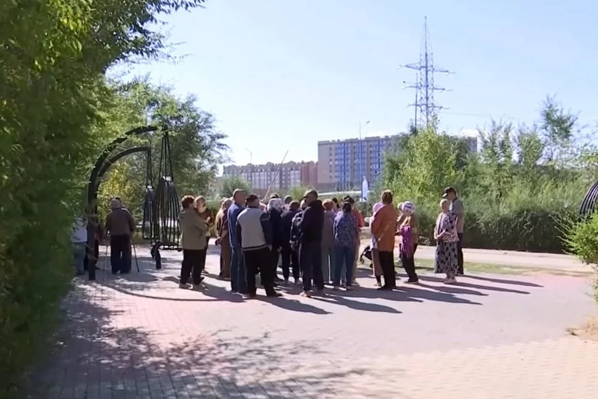 Актюбинцы возмущены строительством ресторана в центре города напротив военного вуза