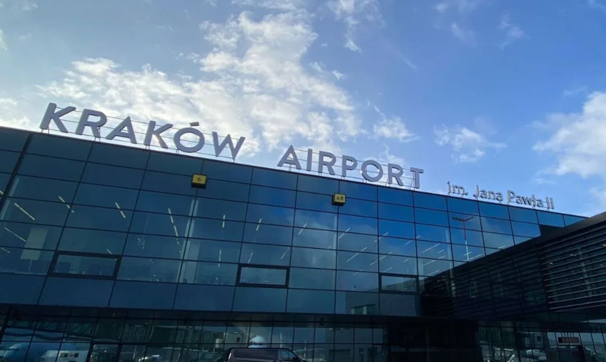 Досмотр ручной клади в аэропорту впервые упростят в Польше