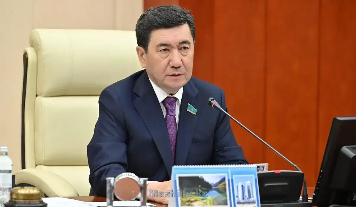 Кошанов дал поручение депутатам Мажилиса по итогам Послания президента