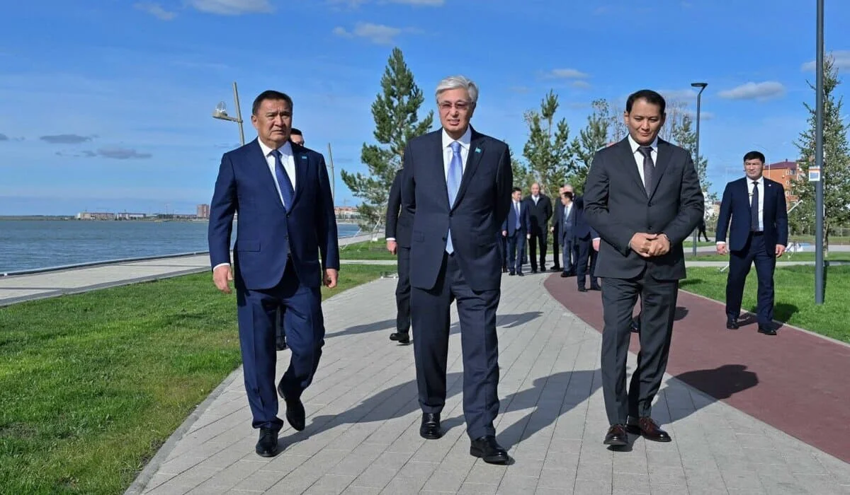 Токаев ознакомился с проектом «Көк шалғын» и запустил газификацию Косшы