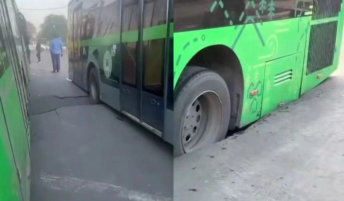 Провал дороги в Алматы: два пассажирских автобуса оказались в ловушке (ВИДЕО)