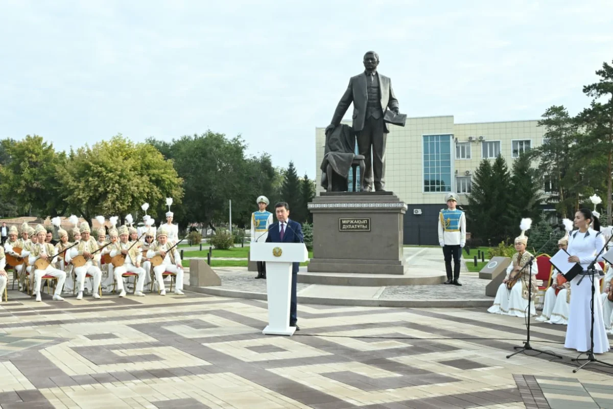 Мыржакып Дулатов глубоко понимал нужды и чаяния народа – спикер Мажилиса зачитал поздравление президента