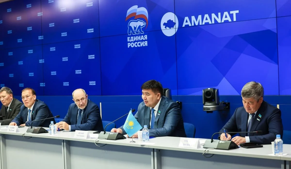 Партийная дипломатия: «AMANAT» и «Единая Россия» усиливают стратегическое взаимодействие