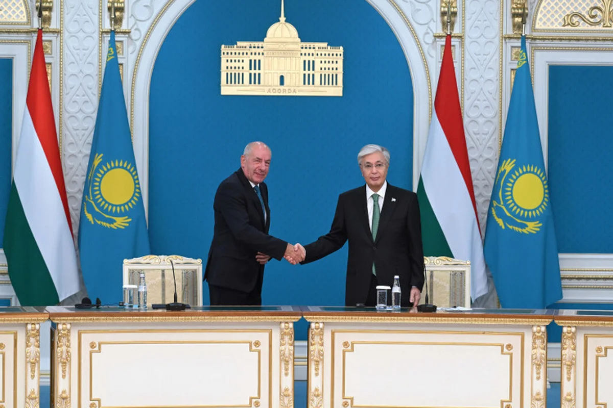 Президенты Казахстана и Венгрии по итогам переговоров сделали заявление для прессы