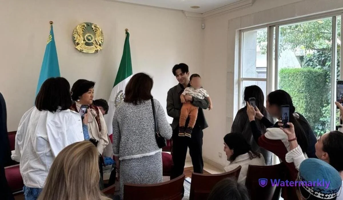 Димаш Кудайберген провел известный казахский обряд в столице Мексики