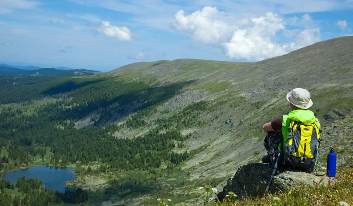 Сколько дней проводят иностранные туристы в Казахстане и тратят денег