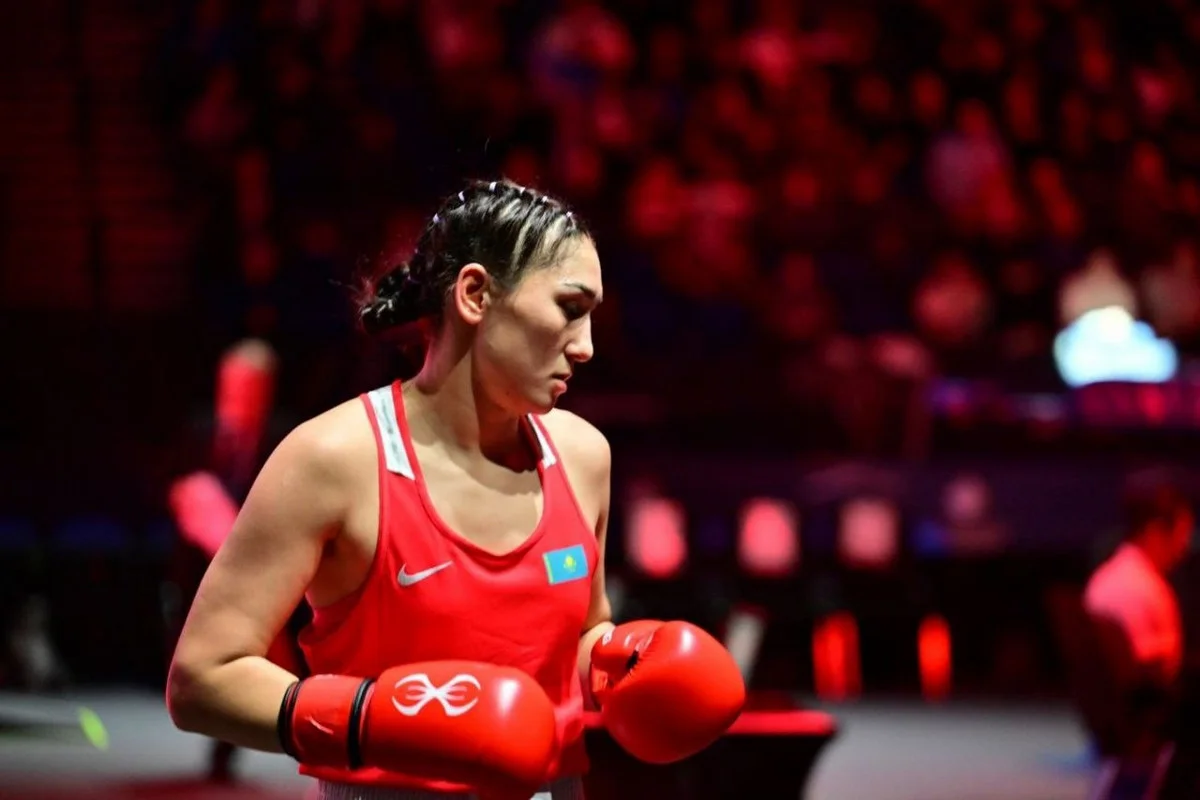 Семь боксеров из Казахстана возглавили мировой рейтинг World Boxing