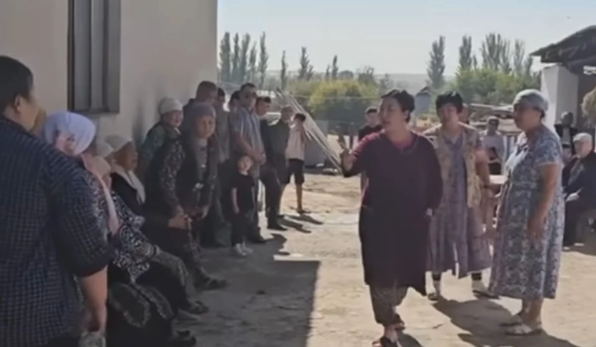 Девочка родила ребенка от 71-летнего пенсионера на юге Казахстана: комментарий полиции