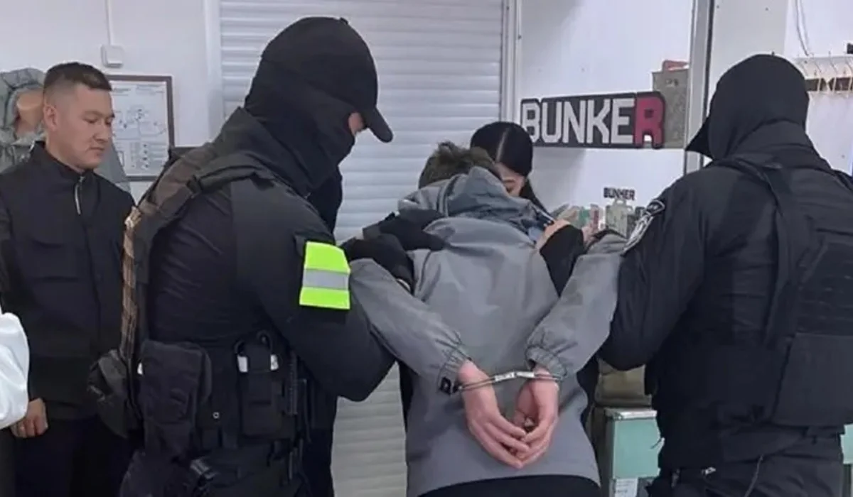 Мастер по ремонту телефонов взламывал банковские приложения клиентов в Рудном
