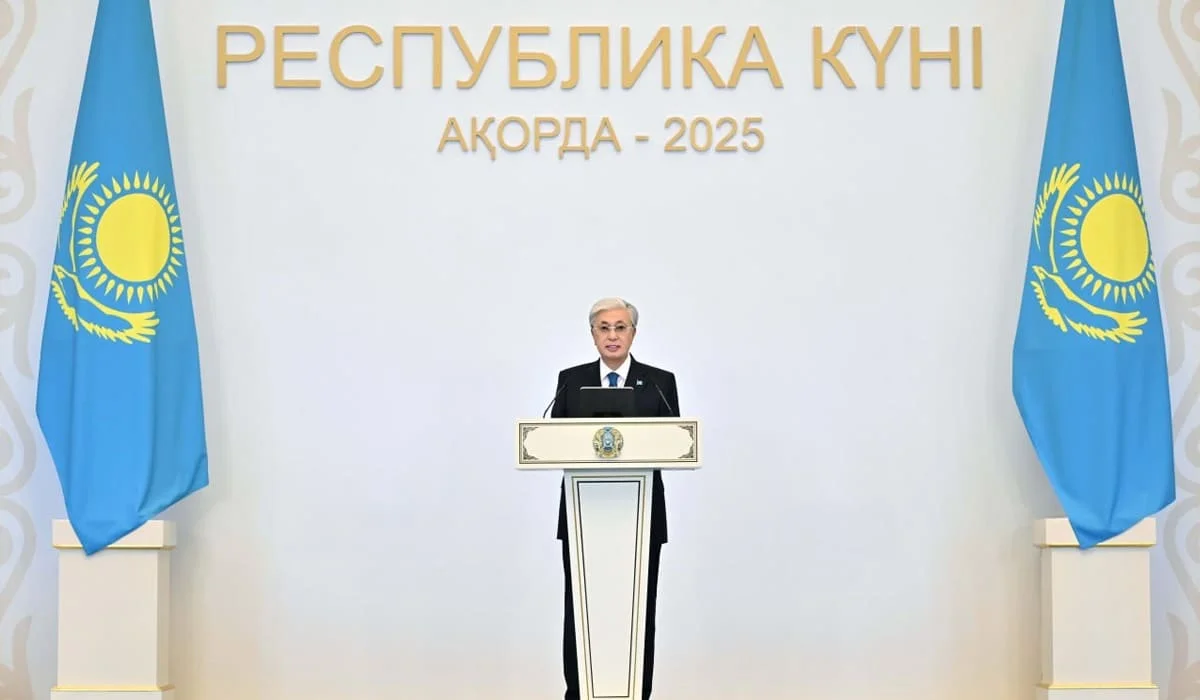 «Восторжествовала историческая справедливость»: Токаев поздравил казахстанцев с Днем Республики
