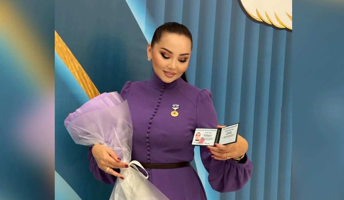 «Сбылась мечта моей мамы»: Баян Алагузова стала заслуженным деятелем Казахстана