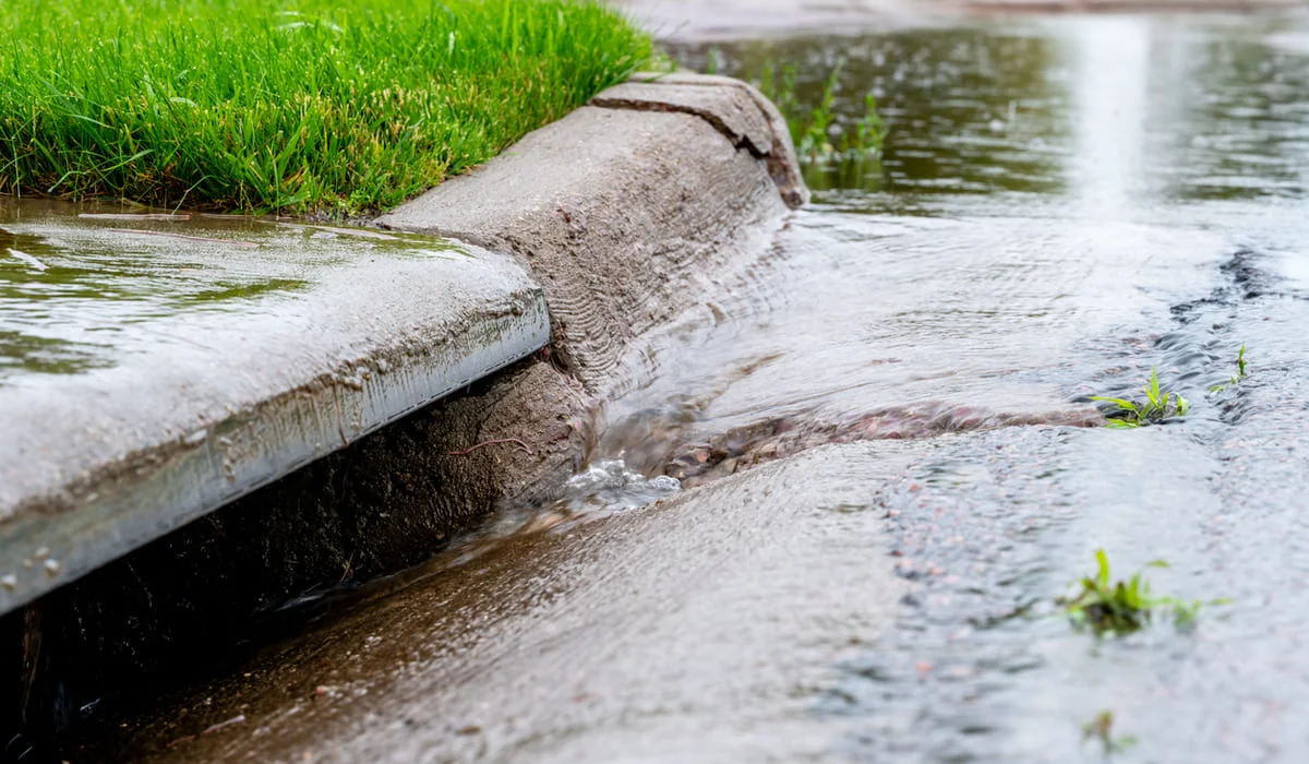 Оплату за сток дождевых вод через ливневую канализацию хотят ввести в Казахстане