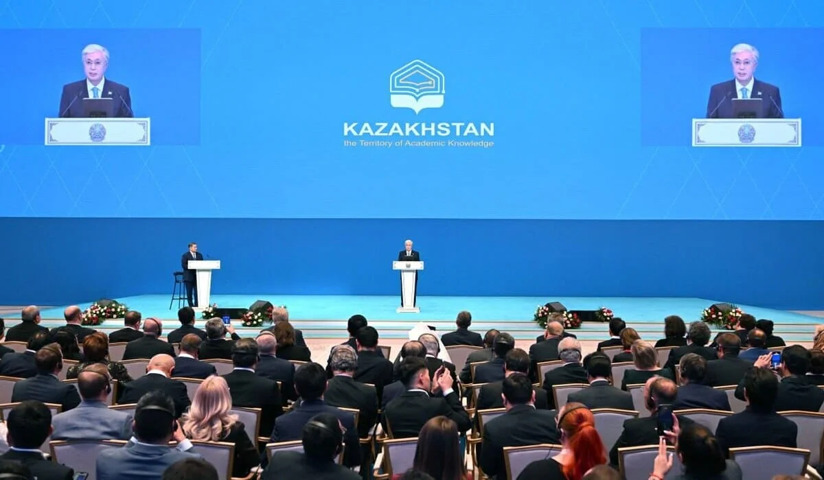 Казахстан запустил пилотный проект совместно с ChatGPT – Токаев