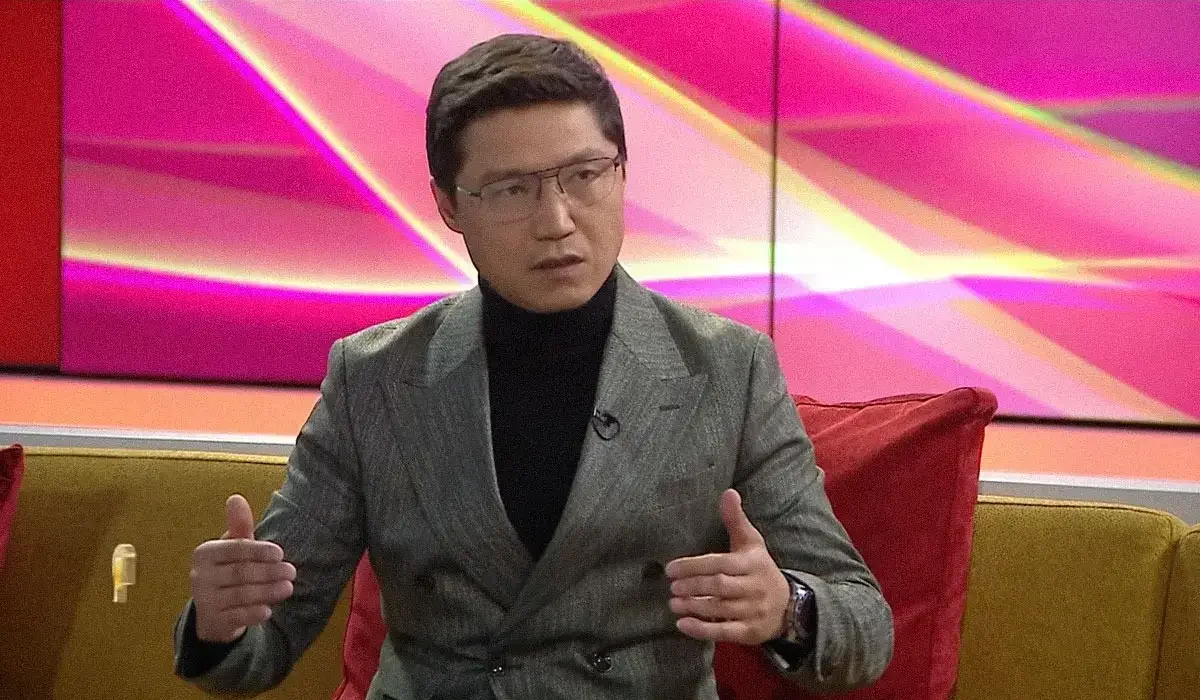 «Стыдно!»: Баглан Абдрайымов признался, что ничего не сделал для родителей (ВИДЕО)