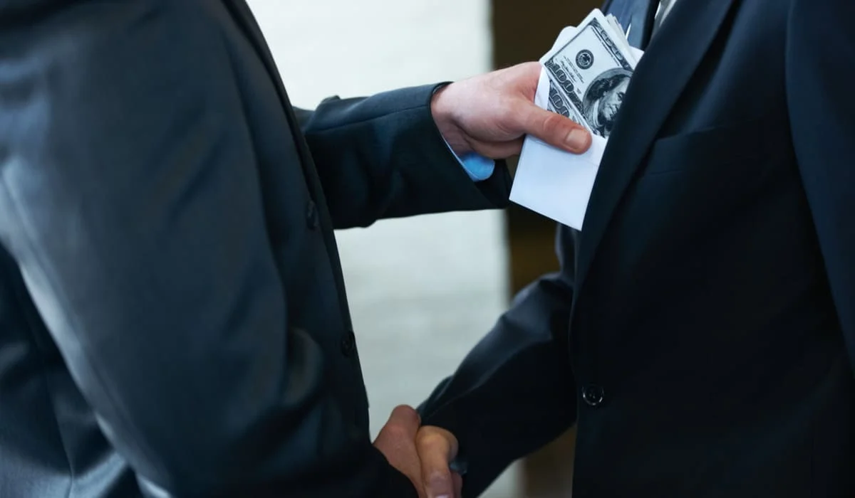 83 коррупционных правонарушения выявил КНБ Казахстана за октябрь