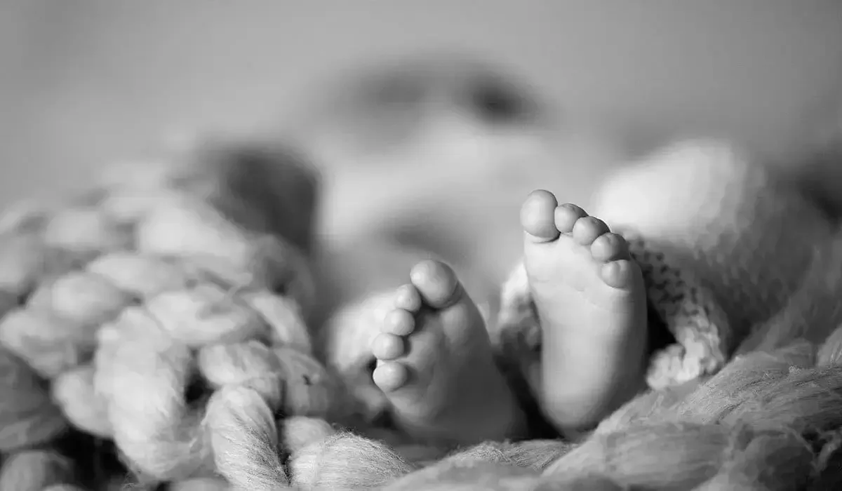 Тело младенца нашли в мусорном баке в Уральске: полиция закрыла дело