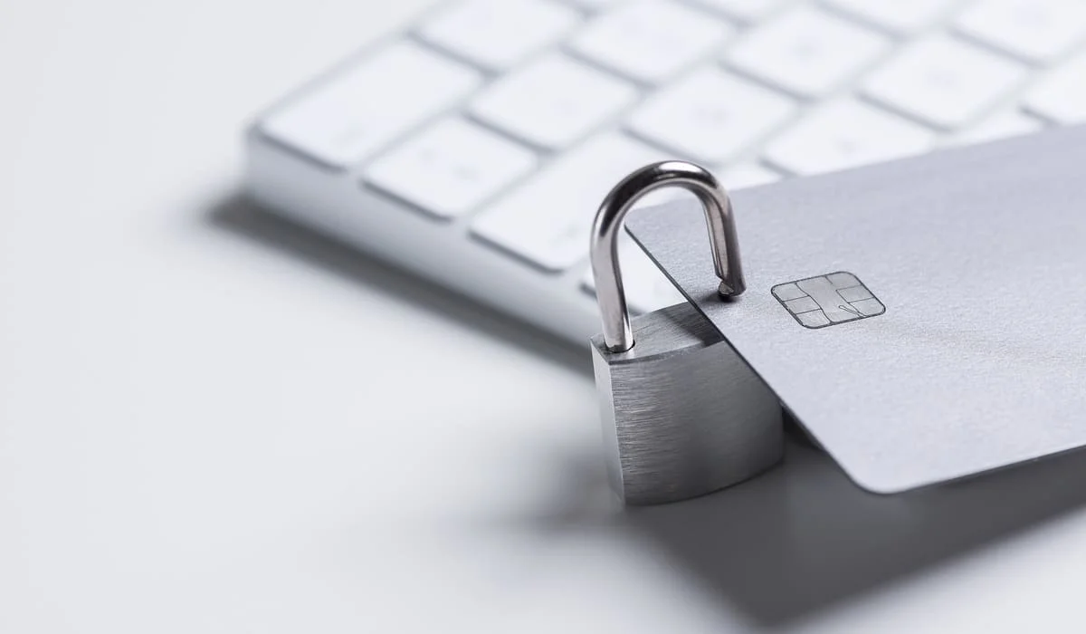 «Списывают все до копейки»: депутат возмутился блокировкой счетов предпринимателей