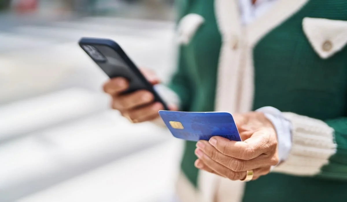 Блокировку переводов во время звонков вводят в Казахстане