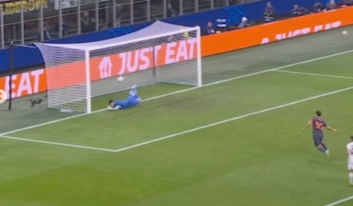 Сейв Темирлана Анарбекова попал в топ лучших моментов недели по версии УЕФА (ВИДЕО)