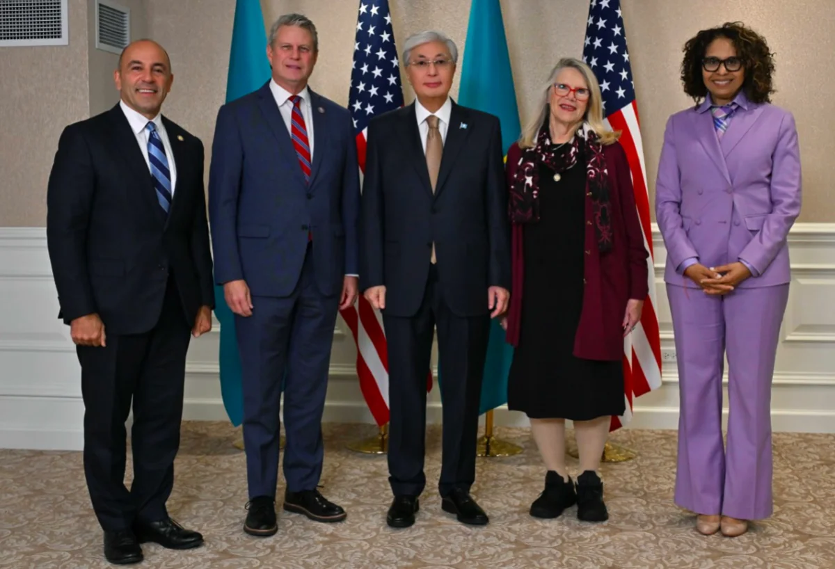 Токаев пригласил конгрессменов США в Казахстан