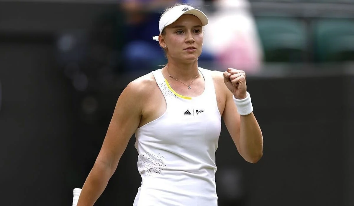 Американская теннисистка раскритиковала Рыбакину за инцидент на церемонии WTA