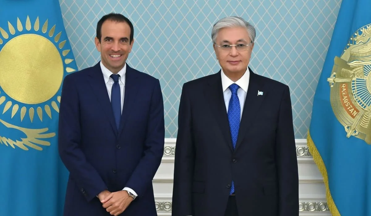 Токаев обсудил развитие падела с президентом международной федерации в Акорде