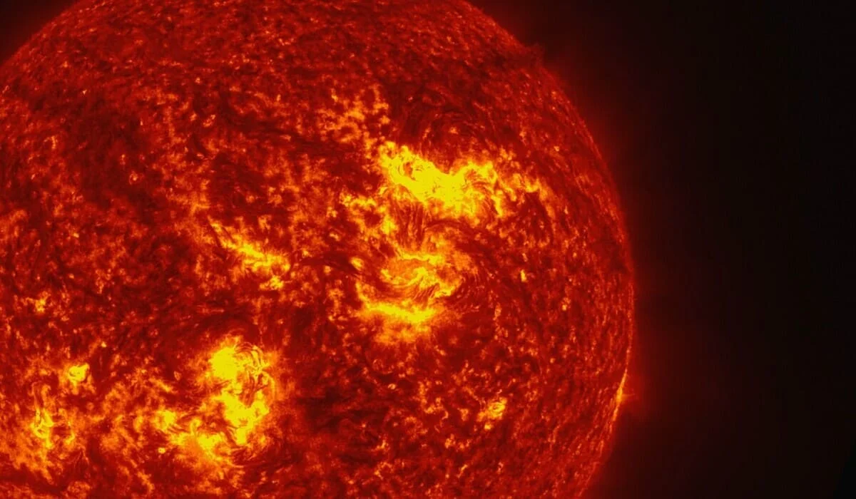 В 10-20 раз мощнее обычных: на Солнце произошел взрыв колоссальной силы