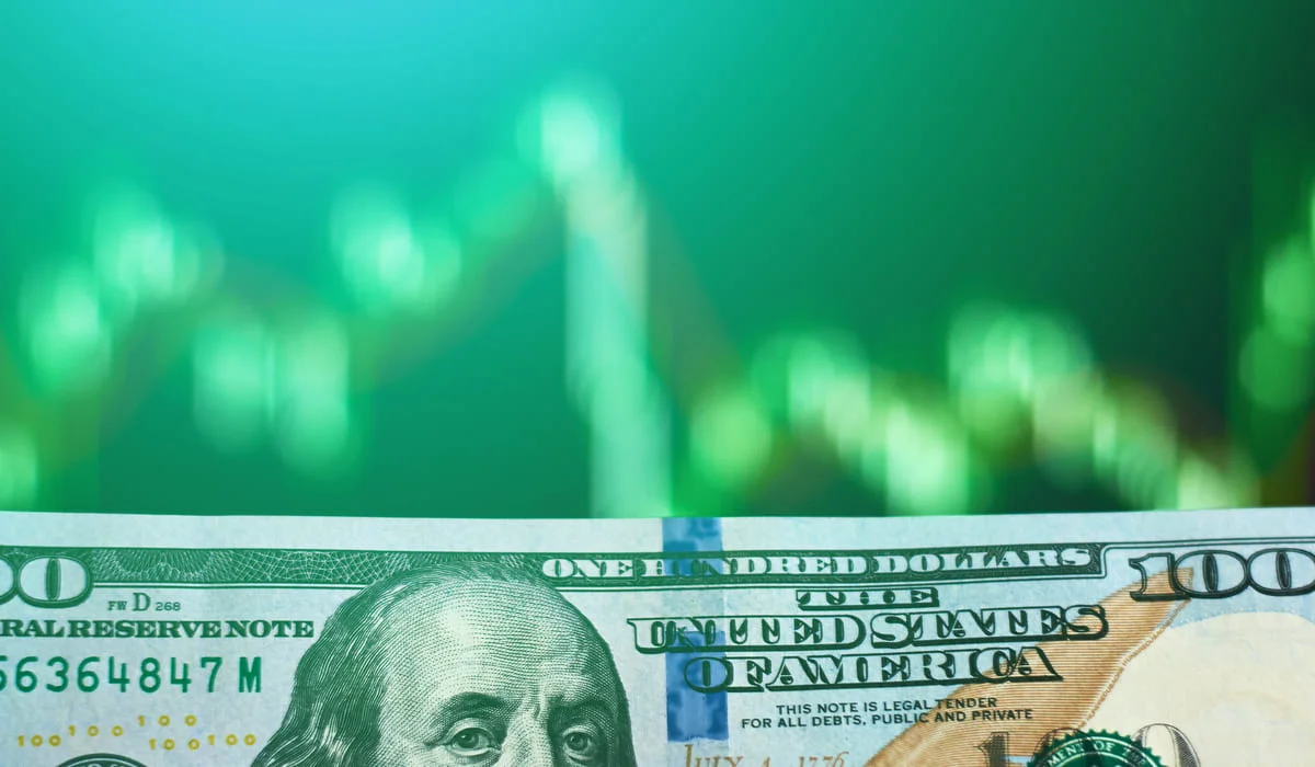 Курс доллара снизился на биржевых торгах в Казахстане