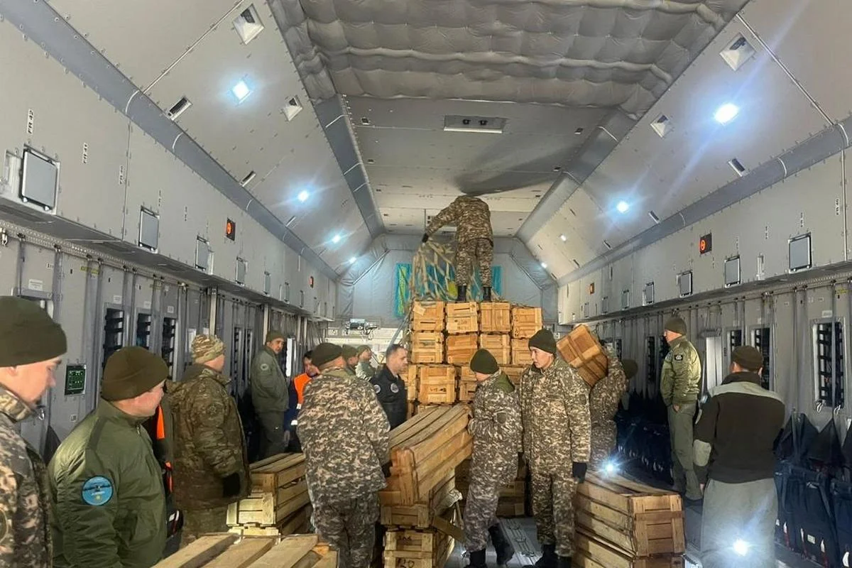 Казахстан отправил для пострадавших от землетрясения в Афганистане 18 тонн гумпомощи