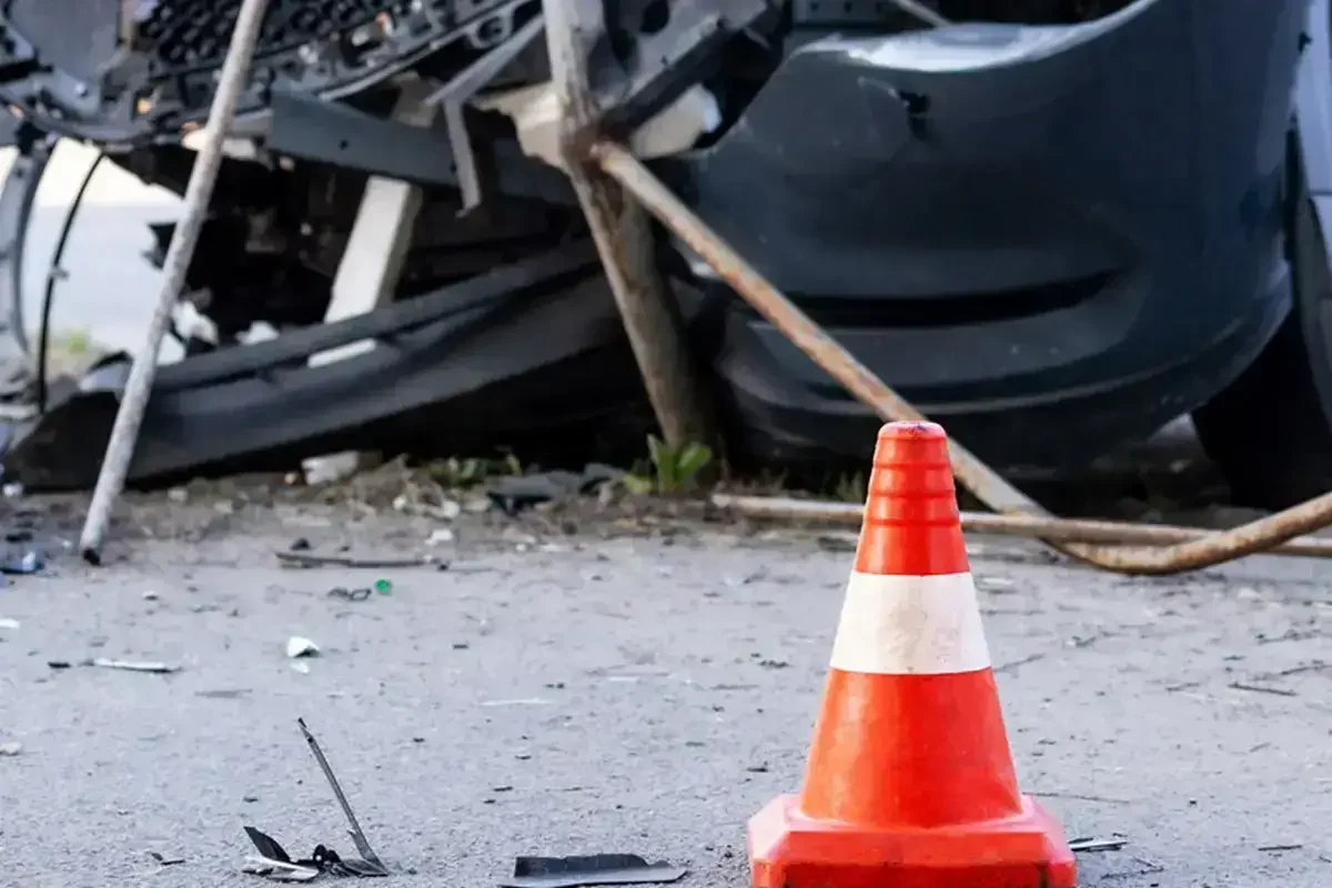 Молодой водитель выехал на «встречку» и устроил жуткое ДТП в Атырау (ВИДЕО)