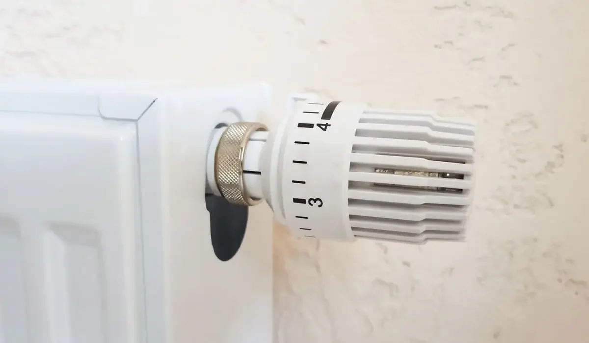 Алматинцев заставляли переплачивать за повторное подключение к теплу