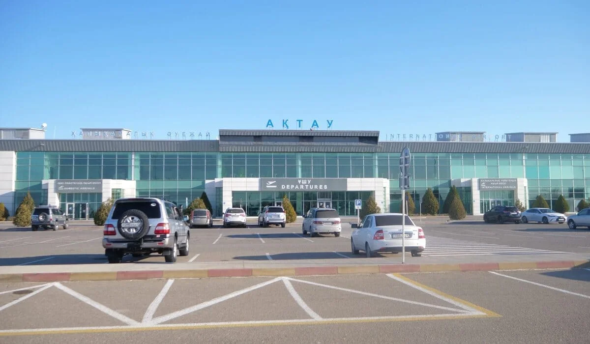 Ребенок получил переломы из-за эскалатора: суд признал виновным аэропорт Актау